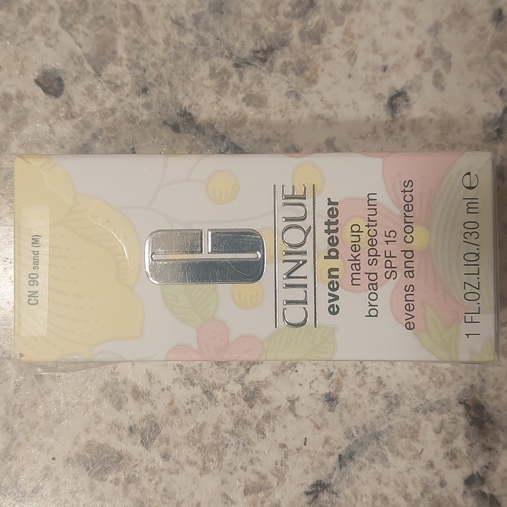 New Clinique Even Better Makeup Broad Spectrum SPF 15, CN 90 sand (M).